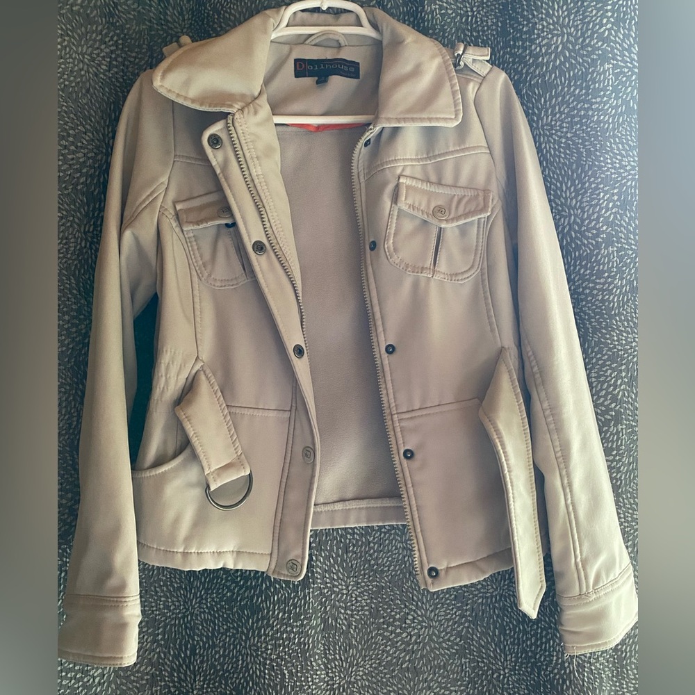 Jacket - Picture 1 of 9